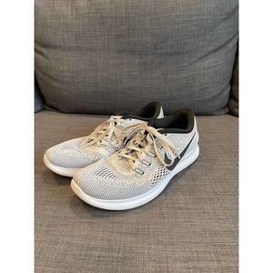 Nike Women's Free RN Running sz 10